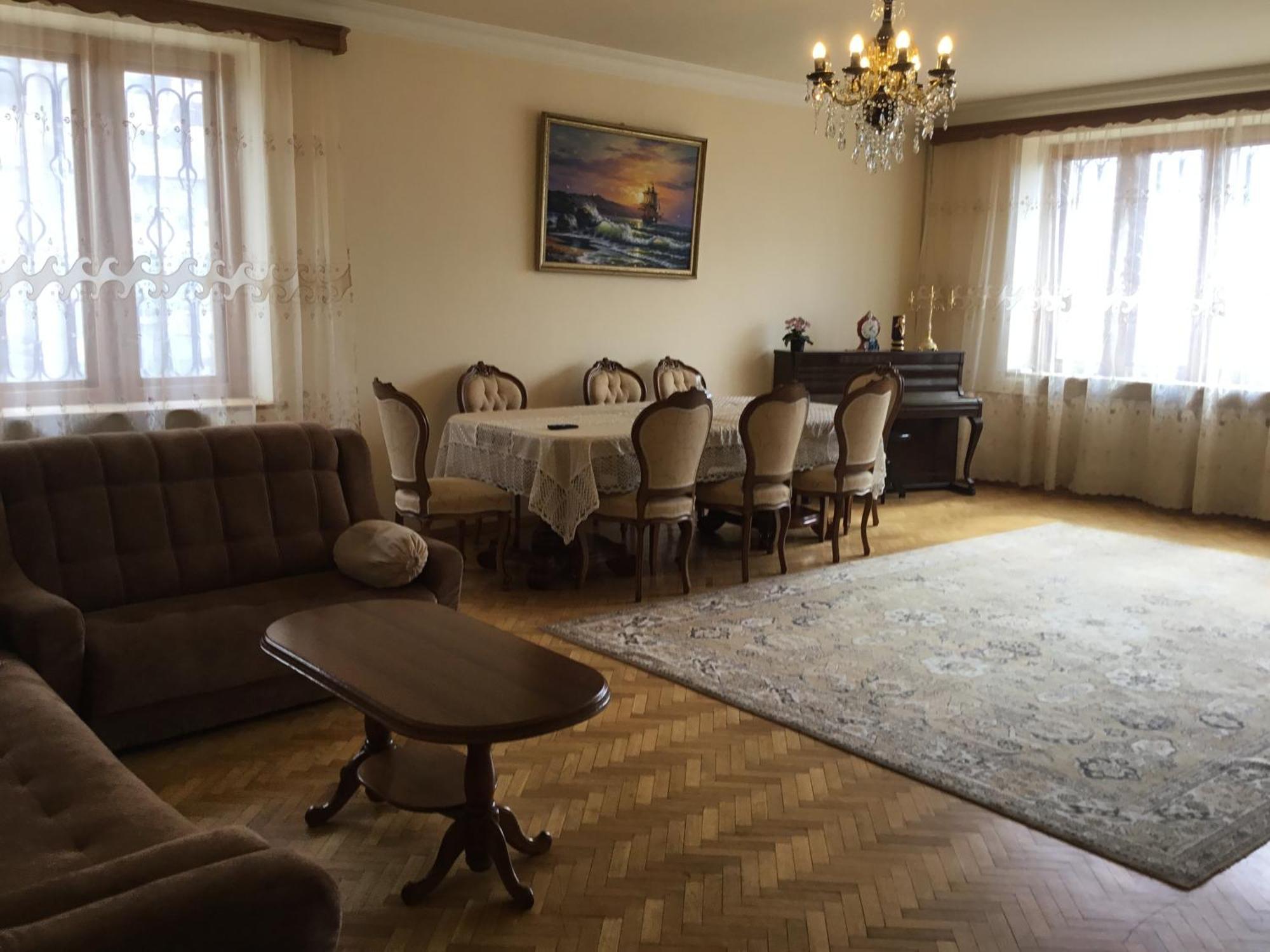 Luse Guest House Иджеван Екстериор снимка