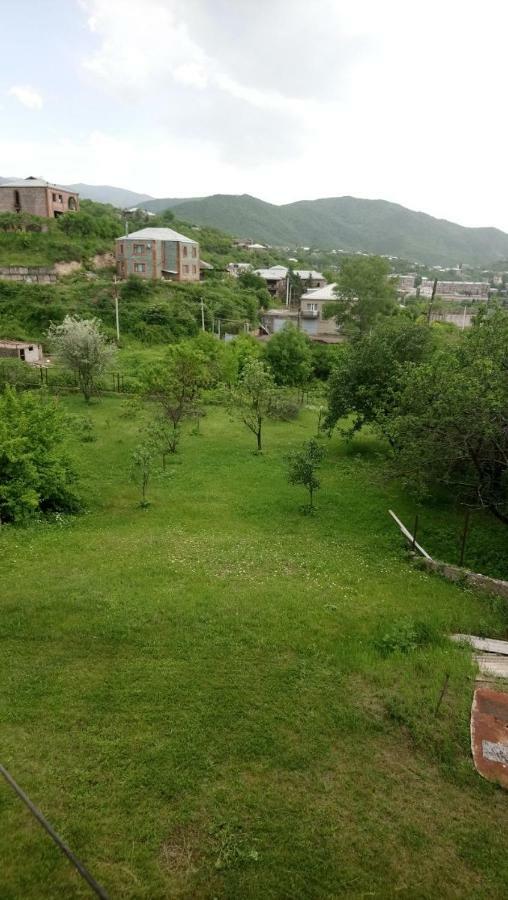 Luse Guest House Иджеван Екстериор снимка
